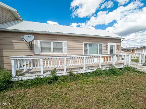 Exterior - 19 2nd St E, Culbertson, MT 59218 photo 2 of 2