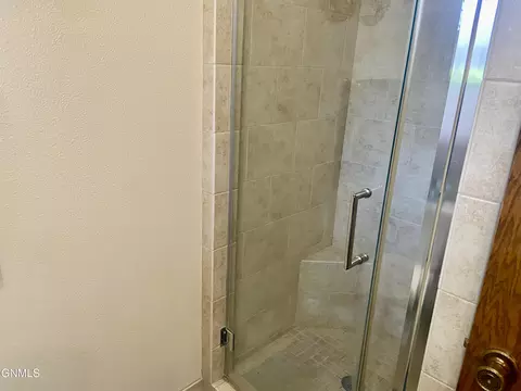 Bath - 1101 University Ave, Williston, ND 58801 photo 4 of 6