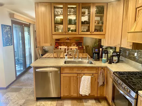 Kitchen - 1101 University Ave, Williston, ND 58801 photo 4 of 7