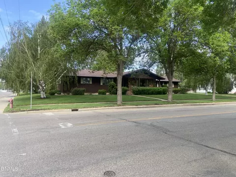 Exterior - 1101 University Ave, Williston, ND 58801 photo 1 of 12