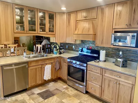 Kitchen - 1101 University Ave, Williston, ND 58801 photo 7 of 7