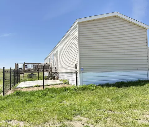 Contact Agent For Address, Mandan, ND 58554