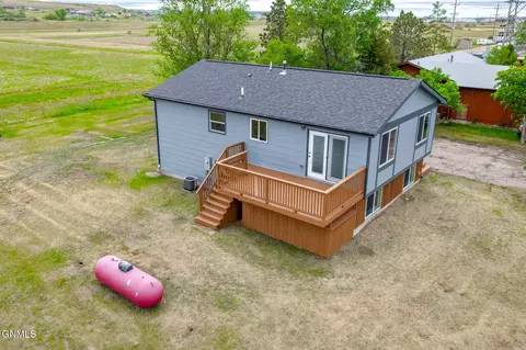 Exterior - 1804 14th Ave E, Williston, ND 58801 photo 2 of 2