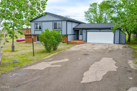 1804 14th Ave E, Williston, ND 58801