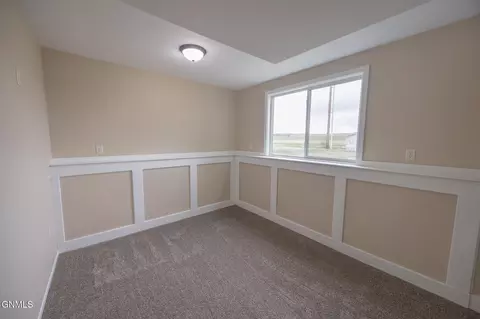 Bedroom - 1804 14th Ave E, Williston, ND 58801 photo 6 of 7