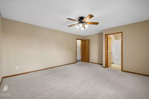 Bedroom - 1921 18th Ave W, Williston, ND 58801 photo 4 of 7