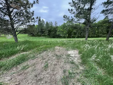 000 Maple Ave, Linton, ND 58552 photo 9
