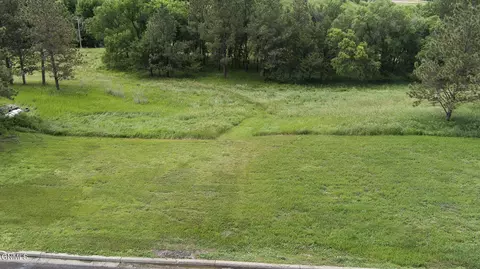 000 Maple Ave, Linton, ND 58552 photo 10