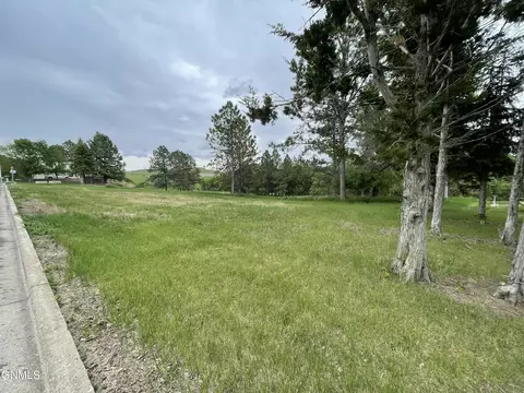 000 Maple Ave, Linton, ND 58552