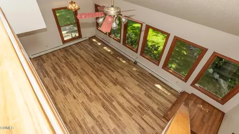 Living - 1509 River Dr NE, Mandan, ND 58554 photo 5 of 10