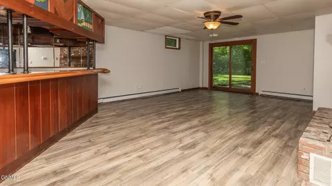 Living - 1509 River Dr NE, Mandan, ND 58554 photo 8 of 10