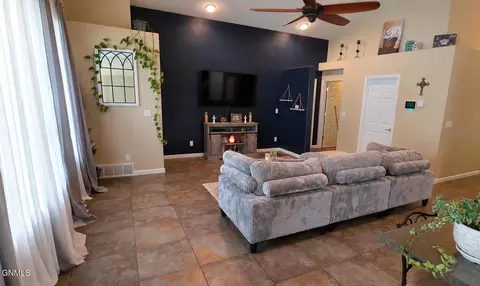 Living - 1614 Creekside Dr W, Williston, ND 58801 photo 2 of 2