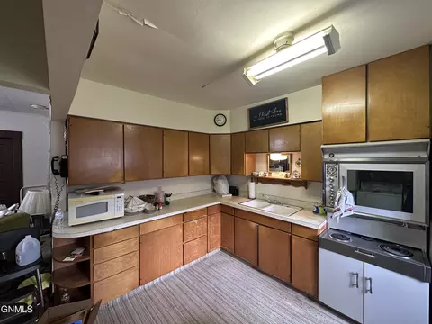 Kitchen - 306 7th Ave N, Edgeley, ND 58433 photo 1 of 2