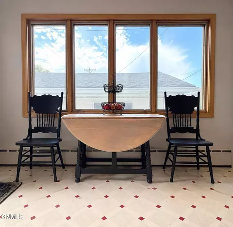 Dining - 504 3rd St NW, Mandan, ND 58554 photo 1 of 1