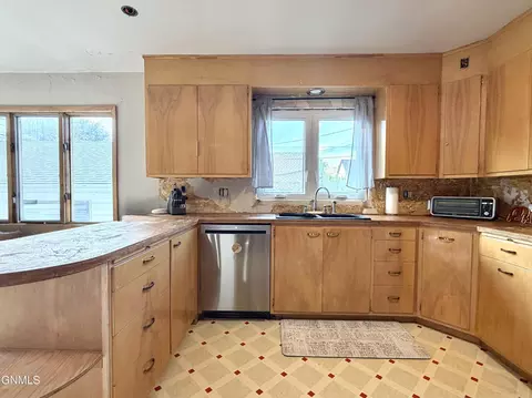 Kitchen - 504 3rd St NW, Mandan, ND 58554 photo 2 of 5