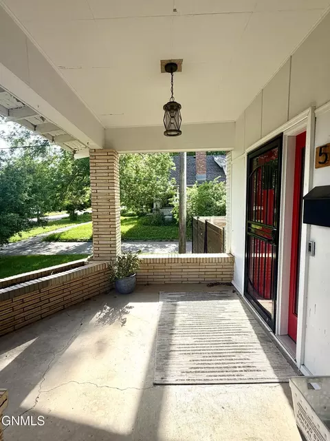 Exterior - 504 3rd St NW, Mandan, ND 58554 photo 10 of 13