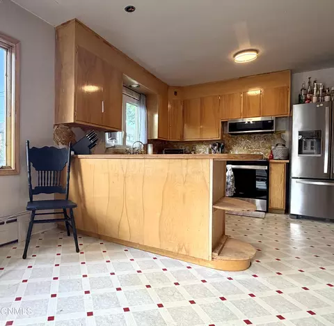 Kitchen - 504 3rd St NW, Mandan, ND 58554 photo 1 of 5