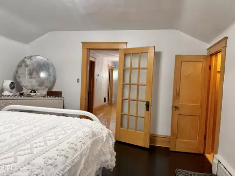 Bedroom - 504 3rd St NW, Mandan, ND 58554 photo 6 of 9