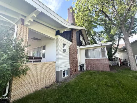 Exterior - 504 3rd St NW, Mandan, ND 58554 photo 9 of 13