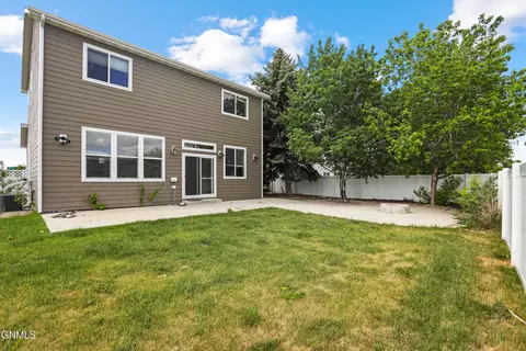 Exterior - 1704 22nd St W, Williston, ND 58801 photo 4 of 5