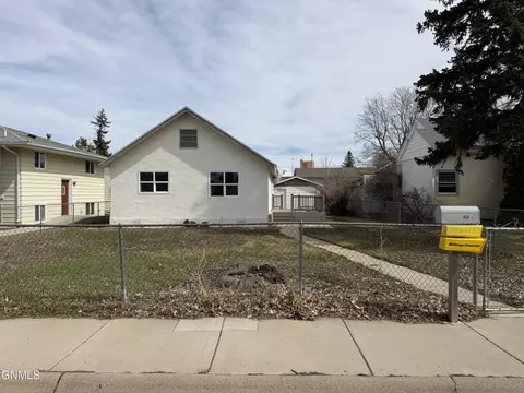 220 7th Ave SW, Sidney, MT 59270