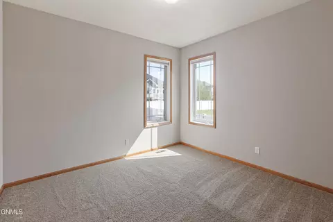 Bedroom - 3334 30th St W, Williston, ND 58801 photo 4 of 11