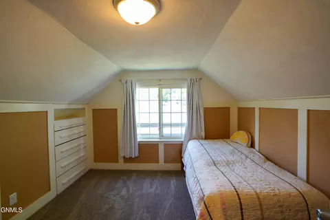 Bedroom - 1300 3rd St N, Bismarck, ND 58501 photo 3 of 7