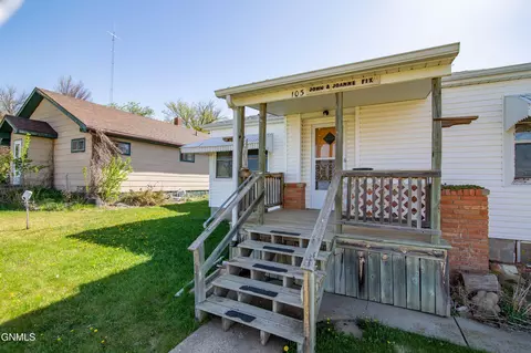 Exterior - 103 Iowa Ave, Mott, ND 58646 photo 9 of 9