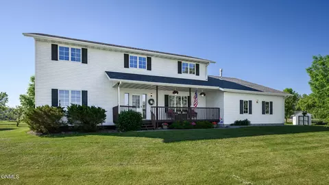 6201 Sully Dr, Bismarck, ND 58504