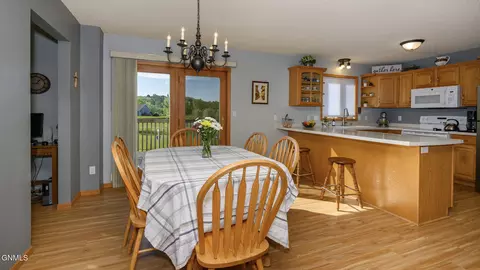 Dining - 6201 Sully Dr, Bismarck, ND 58504 photo 1 of 1
