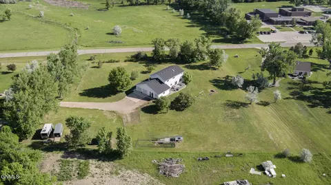 View/Area - 6201 Sully Dr, Bismarck, ND 58504 photo 6 of 11