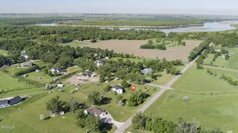 View/Area - 6201 Sully Dr, Bismarck, ND 58504 photo 3 of 11