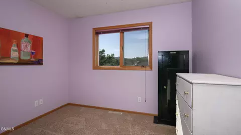 Bedroom - 6201 Sully Dr, Bismarck, ND 58504 photo 5 of 7