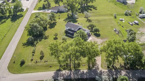 View/Area - 6201 Sully Dr, Bismarck, ND 58504 photo 7 of 11