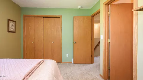 Bedroom - 6201 Sully Dr, Bismarck, ND 58504 photo 3 of 7