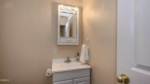 Bath - 6201 Sully Dr, Bismarck, ND 58504 photo 6 of 6