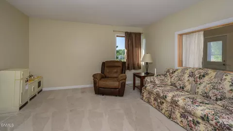 Living - 6201 Sully Dr, Bismarck, ND 58504 photo 4 of 4