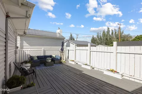 Exterior - 902 4th Ave E, Williston, ND 58801 photo 4 of 5