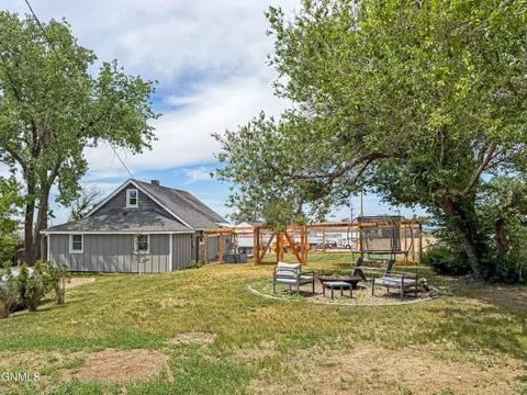 Exterior - 4 Hanks St, Grenora, ND 58845 photo 4 of 12