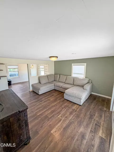 Living - 4 Hanks St, Grenora, ND 58845 photo 4 of 4