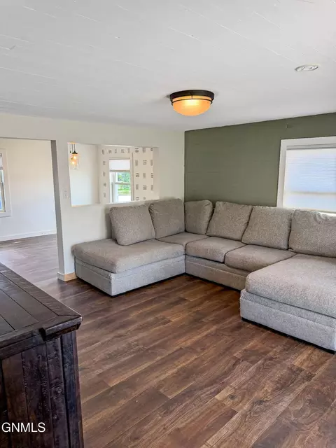 Living - 4 Hanks St, Grenora, ND 58845 photo 2 of 4