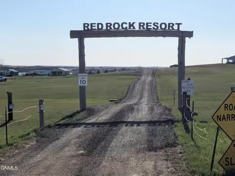 5483 Summer Ave, Glen Ullin, ND 58631