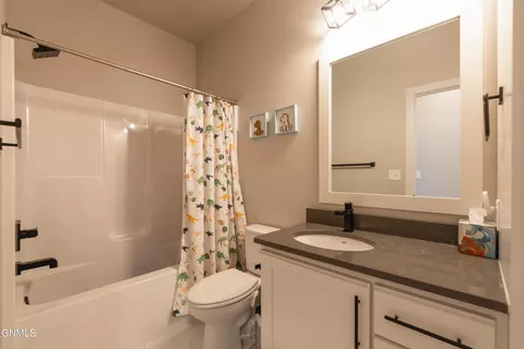 Bath - 2115 Tule Ln, Bismarck, ND 58503 photo 1 of 4