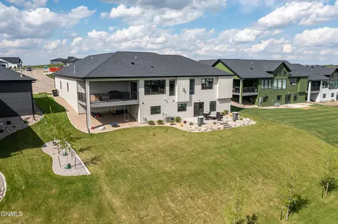 Exterior - 2115 Tule Ln, Bismarck, ND 58503 photo 13 of 15