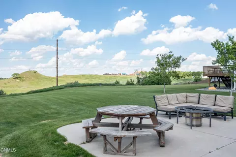 Exterior - 3905 Trident Ct NW, Mandan, ND 58554 photo 2 of 7