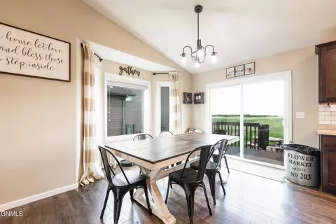 Dining - 3905 Trident Ct NW, Mandan, ND 58554 photo 1 of 1