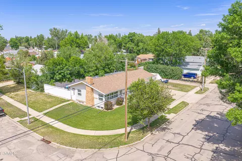 View/Area - 1414 6th St W, Williston, ND 58801 photo 1 of 2