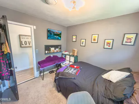 Bedroom - 1414 6th St W, Williston, ND 58801 photo 2 of 8