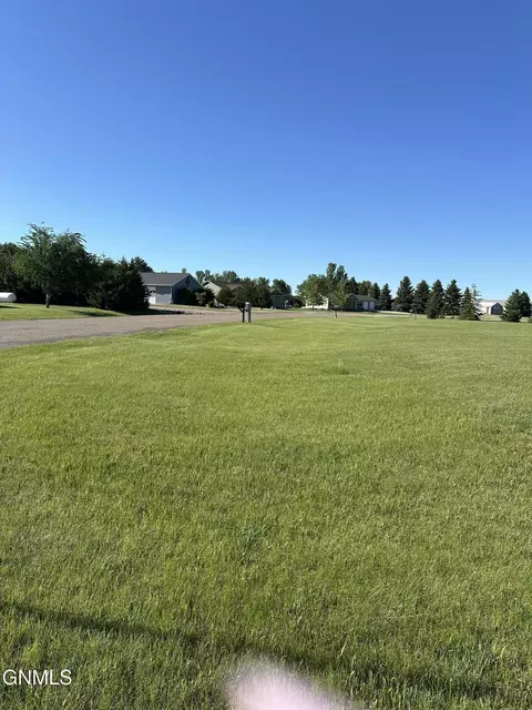 1 Aero Dr, Garrison, ND 58540 photo 2