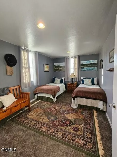 Bedroom - 6 4th Ave E, Mobridge, SD 57601 photo 2 of 2